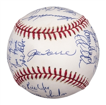 1998 New York Yankees Team Signed OAL Budig Baseball With 28 Signatures Including Rivera, Pettitte, and Torre (Beckett)